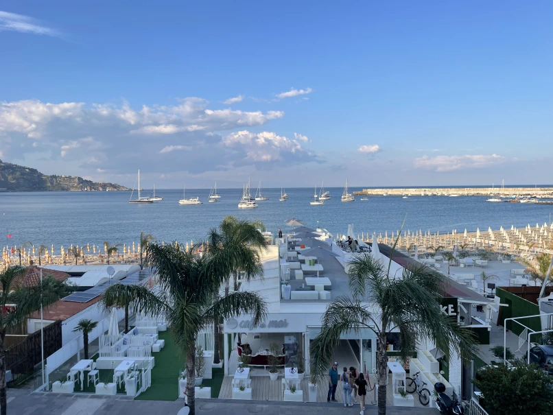 la finestra sul mare giaridni naxos_007